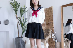 学生制服美女,制服美女生动演绎校园魅力